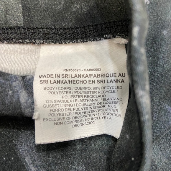 NIKE Dri-Fit Ten Less Plastic Bottles One Legend Leggings Cropped Women's Small - Picture 6 of 10